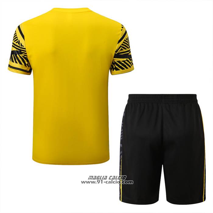 Tuta da Track
 Borussia Dortmund Manica Corta
 2022-2023 Giallo
 - Pantaloncini
